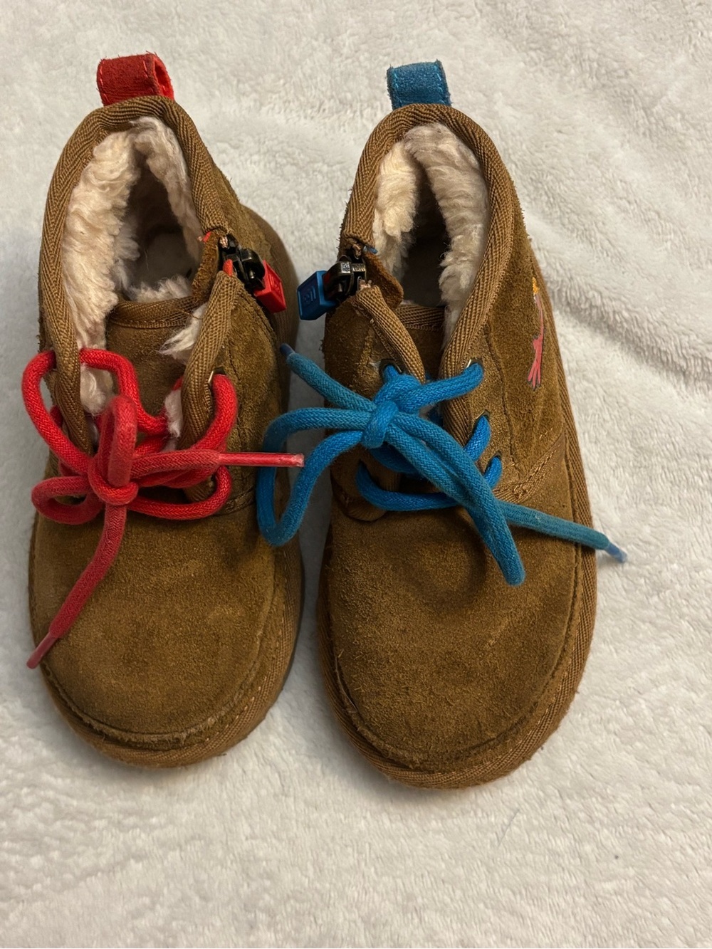UGG Kids Brown Suede Boots with Red and Blue Laces